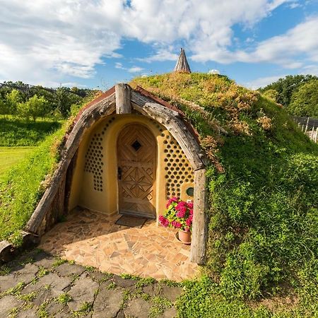 Apartma Zemljanka Ljutomer Kültér fotó