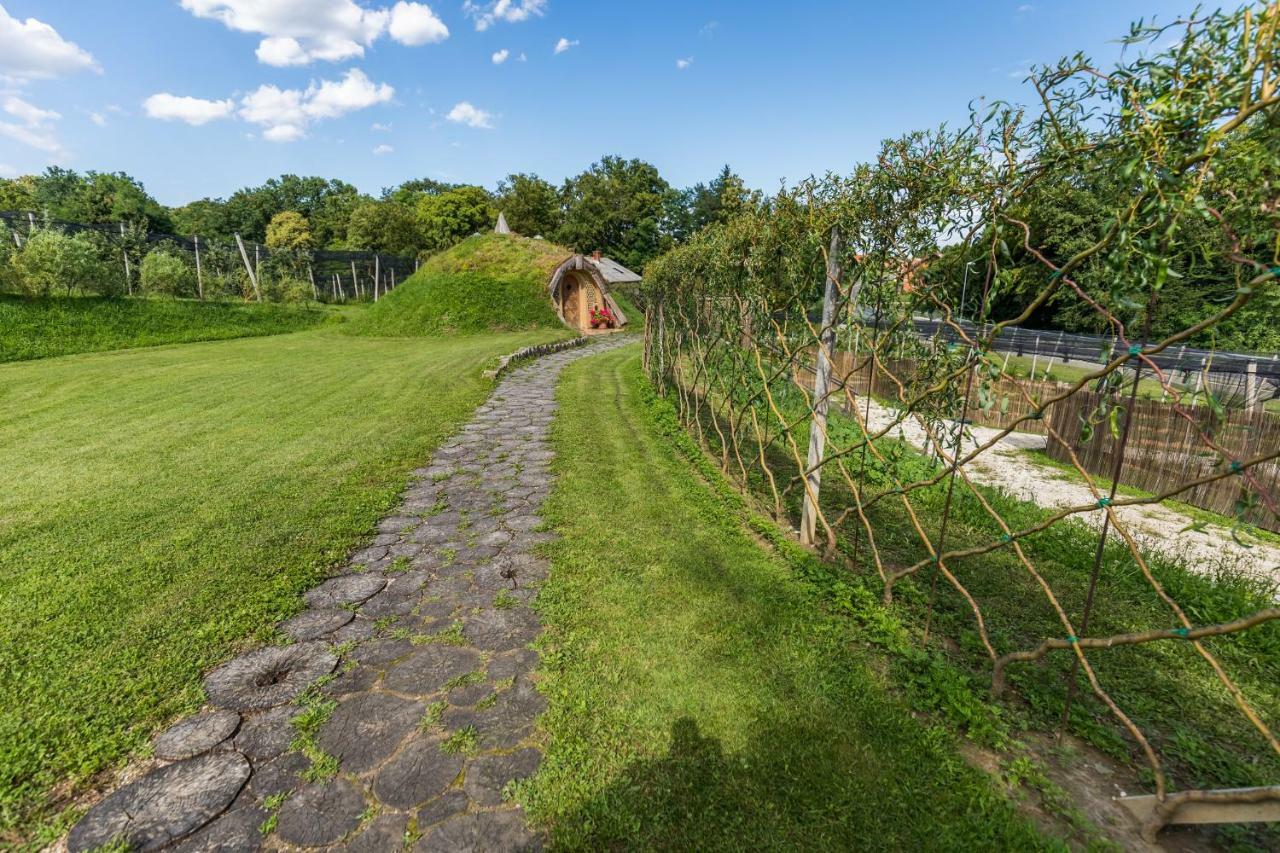 Apartma Zemljanka Ljutomer Kültér fotó